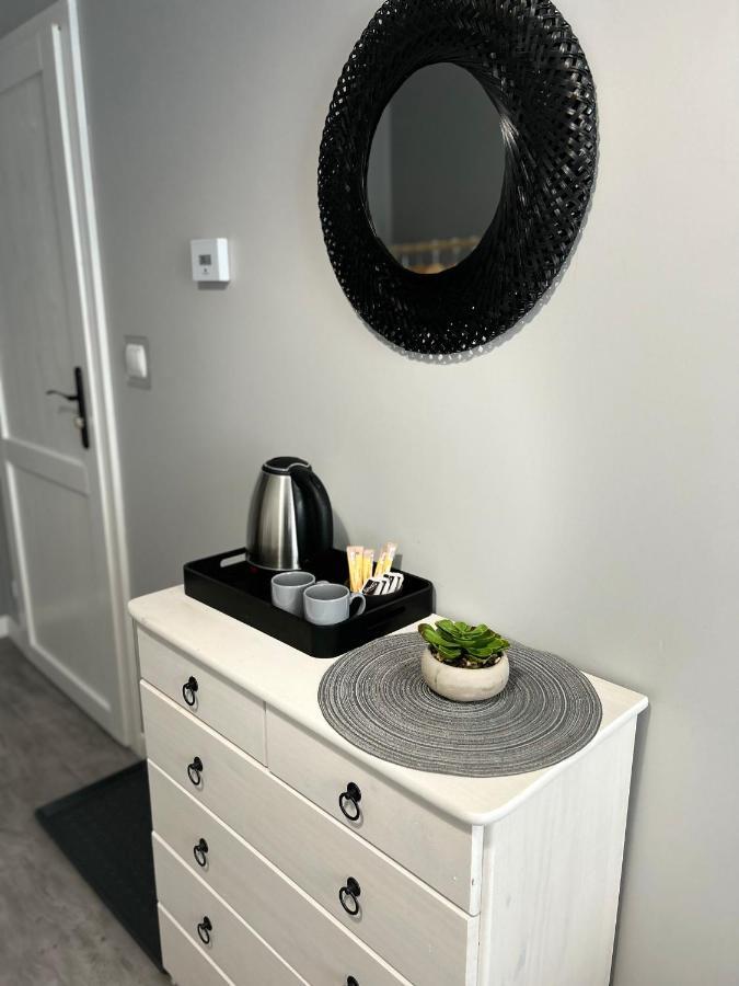 Noclegi Comfort - Self Check-In 24H Świdnica Exteriör bild