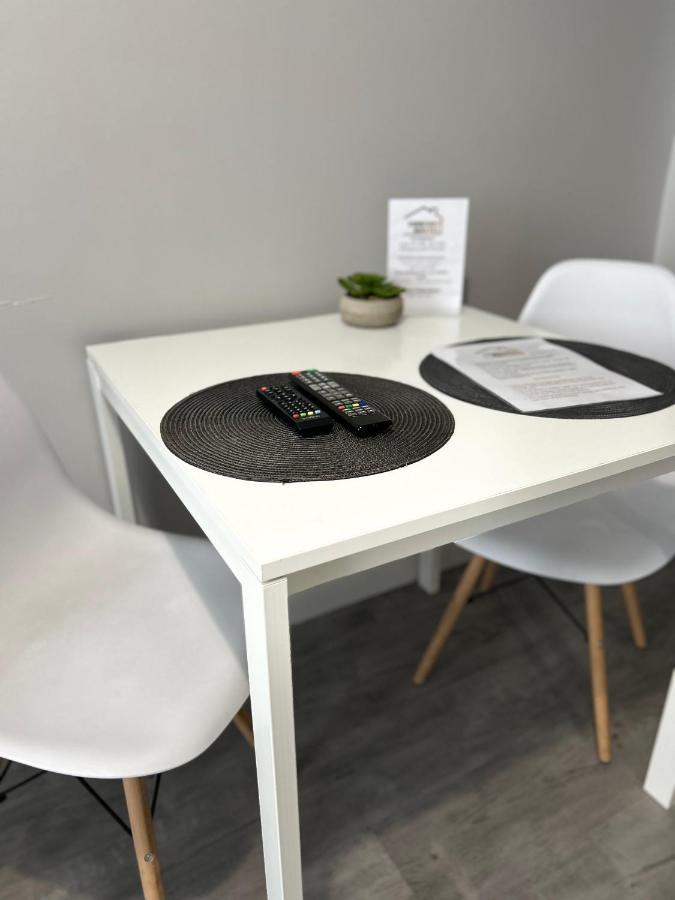 Noclegi Comfort - Self Check-In 24H Świdnica Exteriör bild